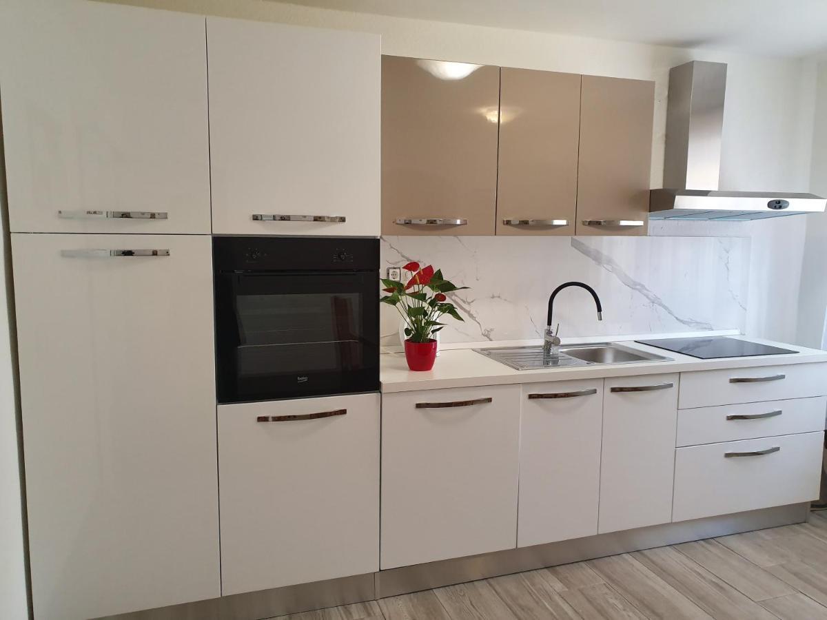 Apartment Doris Senj  Buitenkant foto
