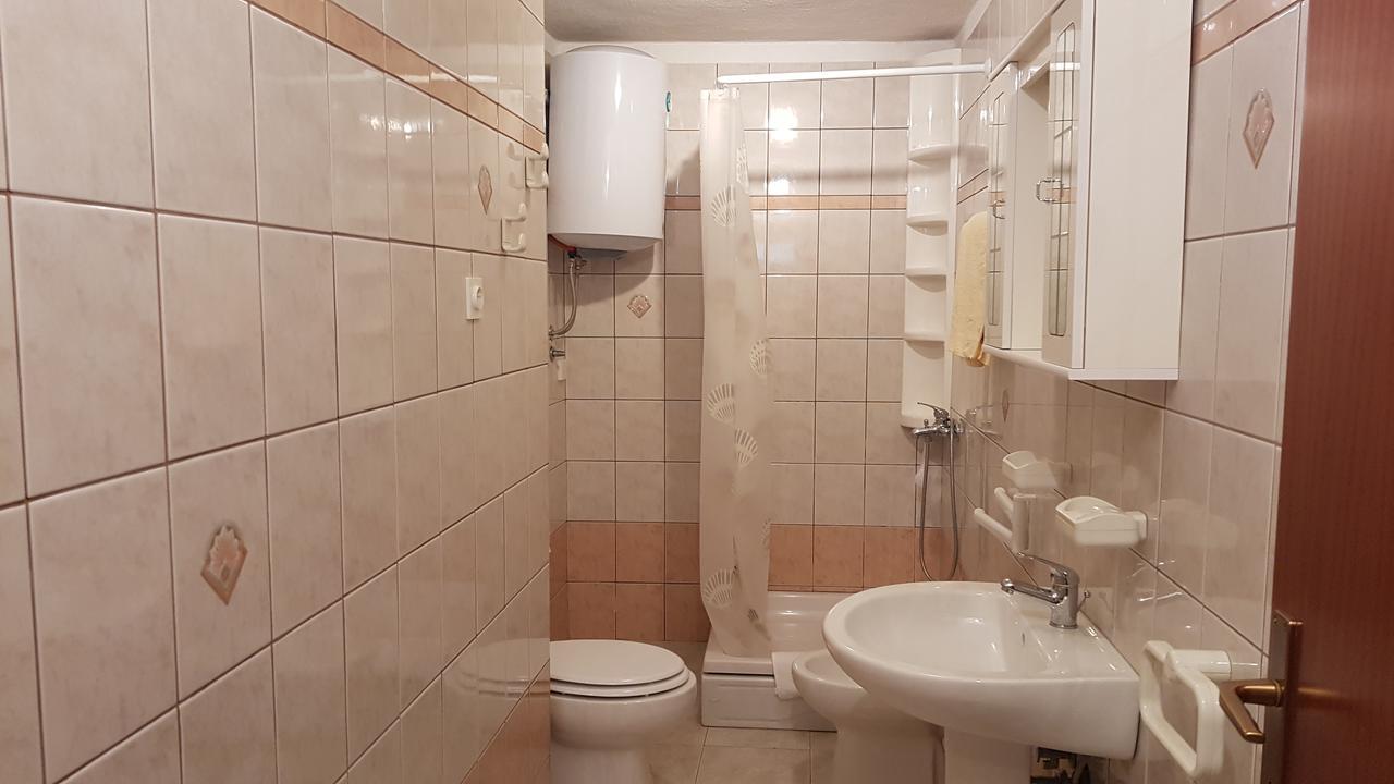 Apartment Doris Senj  Buitenkant foto